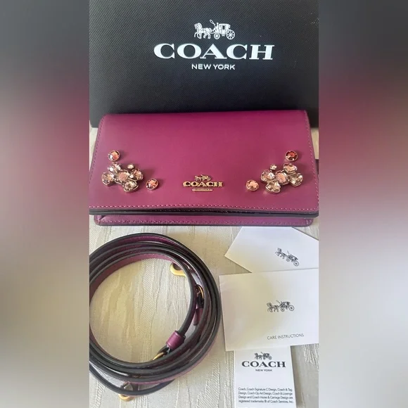 Coach Limited Edition - Picture 2 of 2